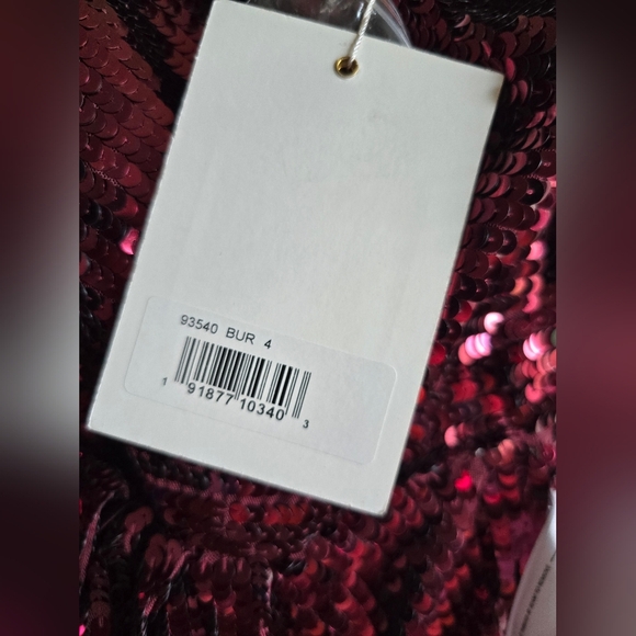 NWT Mac Duggal, One-Shoulder Sequin Column Gown, Burgundy, Size 4 -$598 - Picture 13 of 15